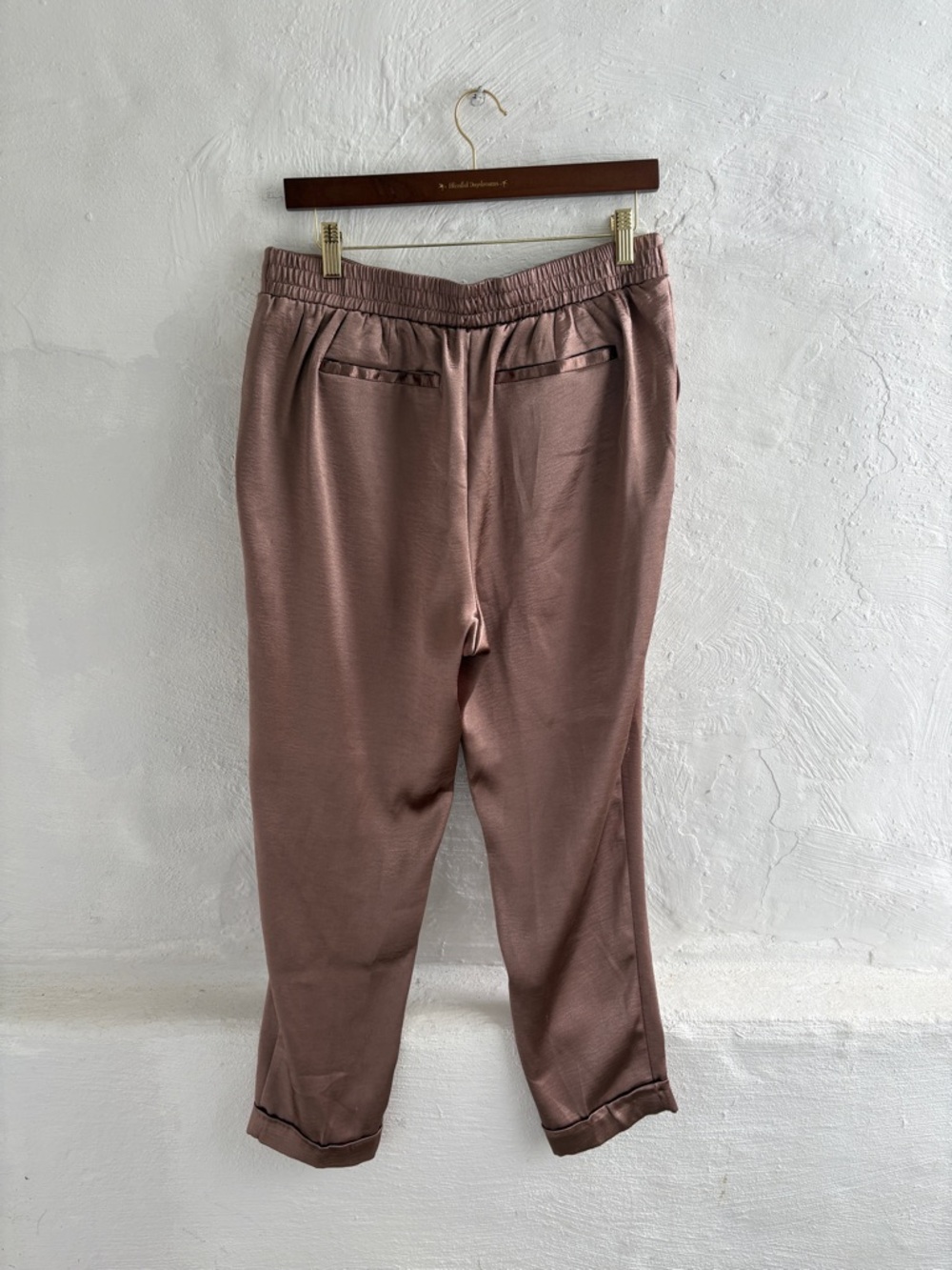 New York company size medium satin like lounge pants - Picture 6 of 11